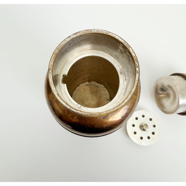 Early 20th Century Art Deco Cocktail Shaker, Unlacquered Brass For Sale - Image 5 of 8
