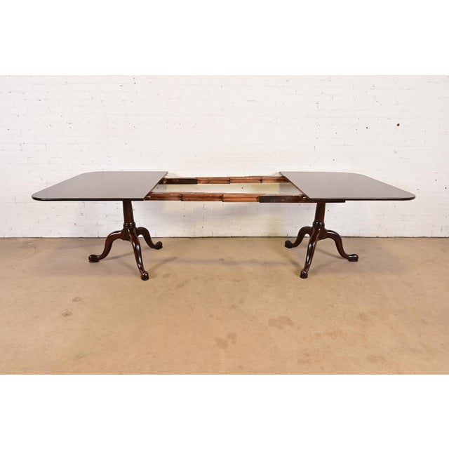 Henkel Harris Georgian Solid Mahogany Double Pedestal Extension Dining Table, Newly Refinished For Sale In South Bend - Image 6 of 13