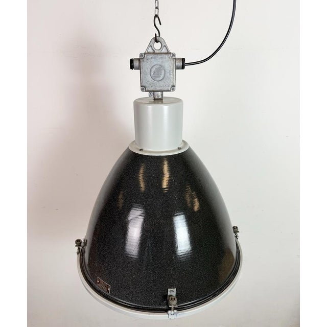 Large Industrial Enamel Factory Pendant Lamp with Glass Cover from Elektrosvit, 1960s For Sale - Image 9 of 18