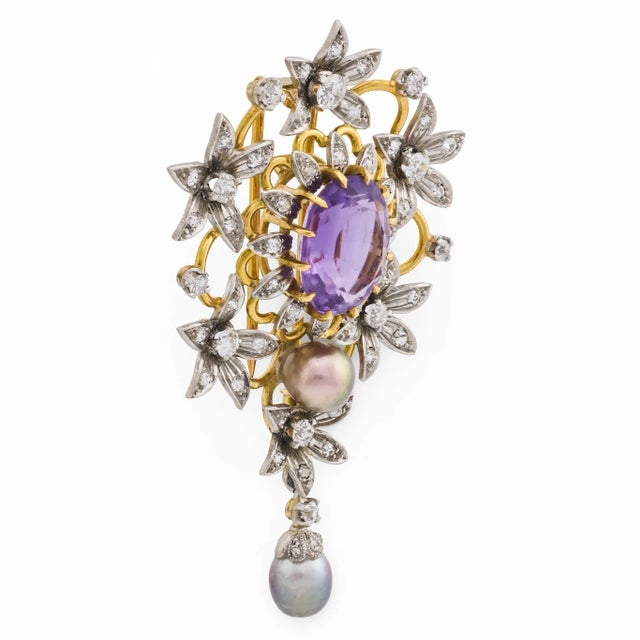 Traditional 1910s French Belle Epoque Amethyst Diamond Pearl 18k and Platinum Brooch For Sale - Image 3 of 7