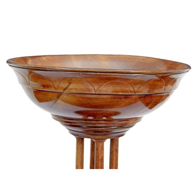 Antiique Italian Carved Walnut Tazza, 1880 For Sale - Image 3 of 6