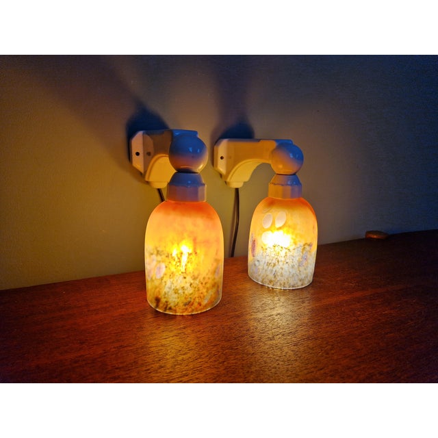 Art Deco Wall Sconces in Porcelain and Multicoloured Satin Glass, 1930s, Set of 2 For Sale - Image 9 of 18