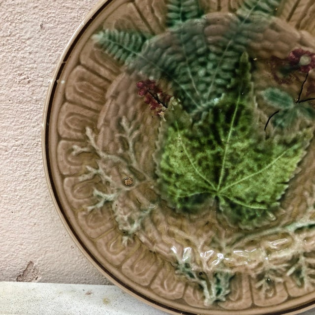 19th century English Majolica leaves and flowers plate.