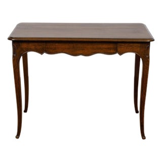 French Louis XV Style 1900s Oak Side Table with Drawer and Scalloped Apron For Sale