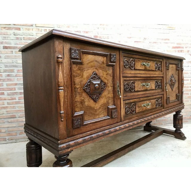 Large 19th Century Catalan Spanish Buffet with Drawers and Mirror Crest For Sale - Image 5 of 8