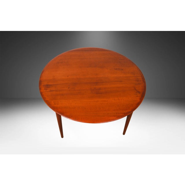 Peter Hvidt and Orla Mølgaard-Nielsen Teak Midcentury Round Coffee Table Peter Hvidt & Orla Molgaard-Nielsen for France & Son For Sale - Image 4 of 12