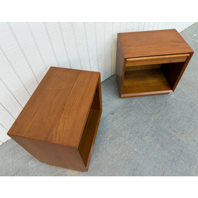 Vintage Danish Modern Teak Nightstands - Set of 2 For Sale - Image 4 of 9