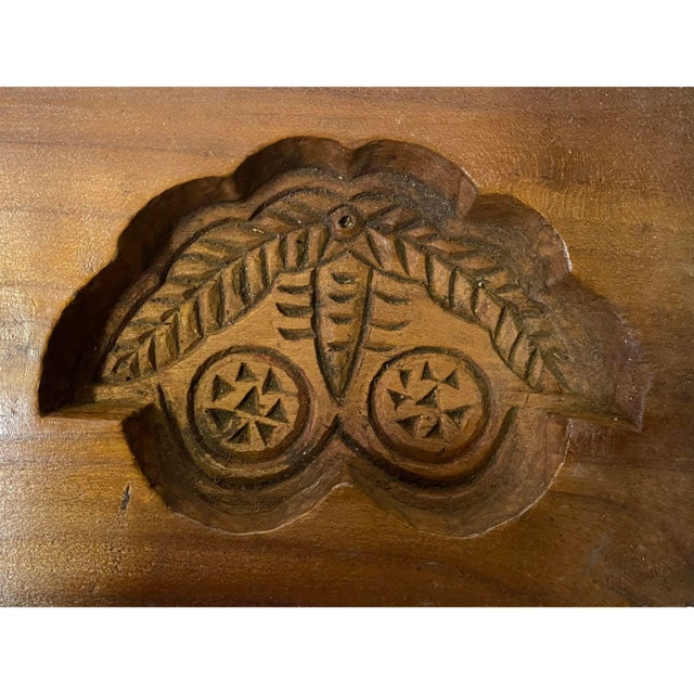 1960s Vintage Wood Flower Pattern Cake Maker Mold Board For Sale - Image 5 of 7