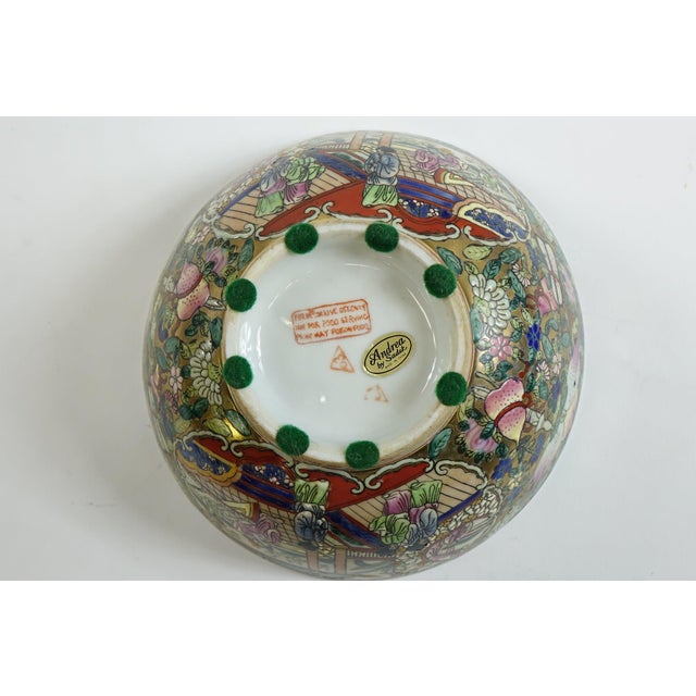 18th Century Porcelain Chinese Export Rose Medallion Bowl For Sale - Image 4 of 4