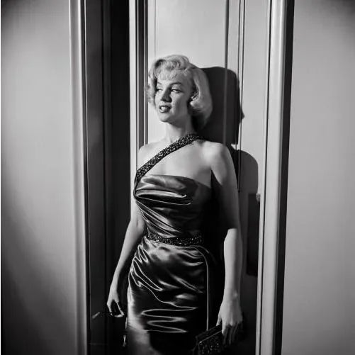 Marilyn Monroe on the Set of "How to Marry a Millionaire" Archival Pigment Print For Sale