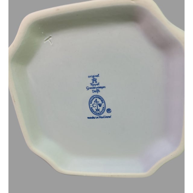 Royal Blue Vintage Pair of Delft Royal Goedewoagen Blue & White Candlesticks Holland For Sale - Image 8 of 9