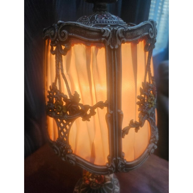 Hand Painted Filigree 1920 Antique Boudoir Lamp For Sale - Image 10 of 12