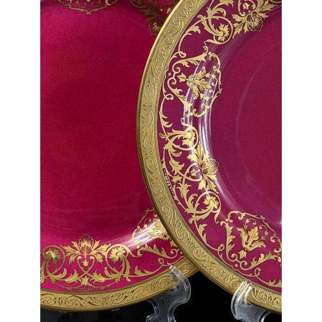 French Crimson & Gilt Porcelain Cabinet Plates from WG Co Limoges, 1890s, Set of 2 For Sale - Image 12 of 17