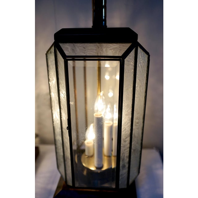 Transparent 1960s Art Deco Style Mid Century Etched Glass Lead Table Lantern Lamp - set of 2 For Sale - Image 8 of 10