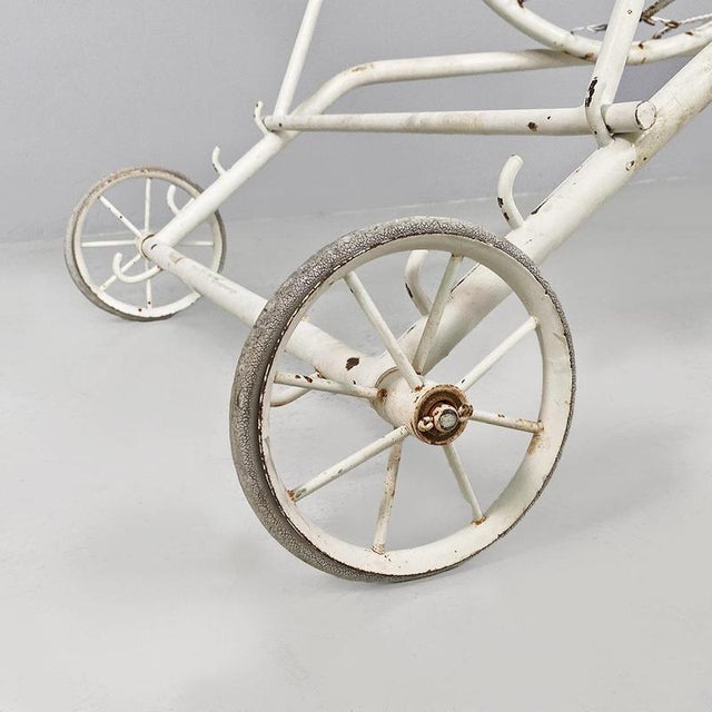 Mid-Century Italian Modern White Iron Garden Deck-Chair or Chaise Longue, 1960s For Sale - Image 13 of 18