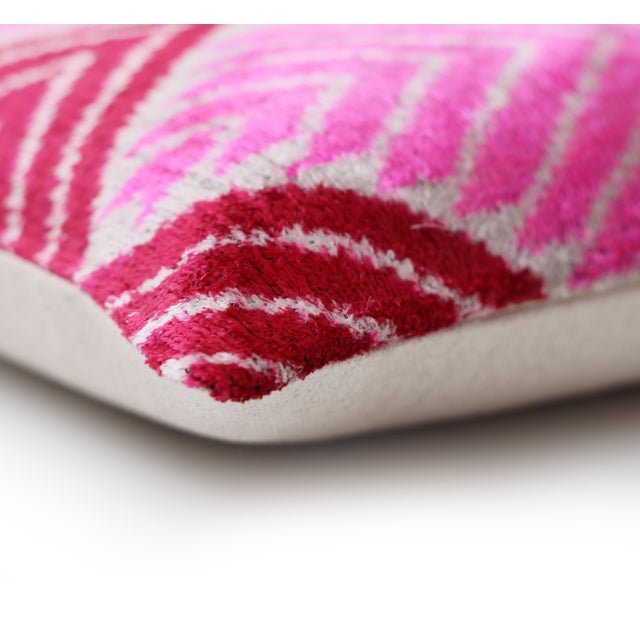 Hand-Knotted Silk Velvet Ikat Lumbar Pillow - 16x24 Fuchsia & Raspberry For Sale In San Francisco - Image 6 of 7