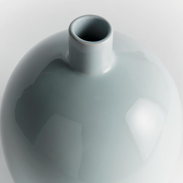 Modern Barclay Butera Sandbar Vase Large For Sale - Image 3 of 4