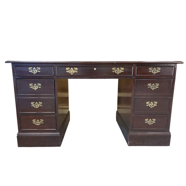 Vintage Mahogany Executive Desk with Leather Top from Sligh For Sale - Image 3 of 6