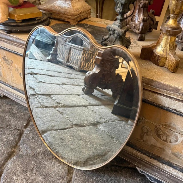 1950s 1950s Gio Ponti Style Mid-Century Modern Solid Brass Heart Shaped Wall Mirror For Sale - Image 5 of 14