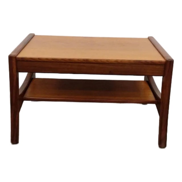 Vintage Danish Modern Teak Side Table / Small Coffee Table For Sale