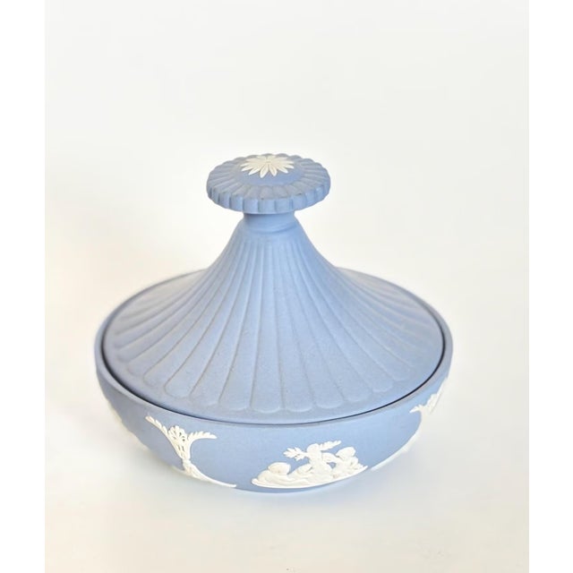 Mediterranean Vintage Wedgwood Jasperware – Pale Blue Trinket Box, For Sale - Image 3 of 7