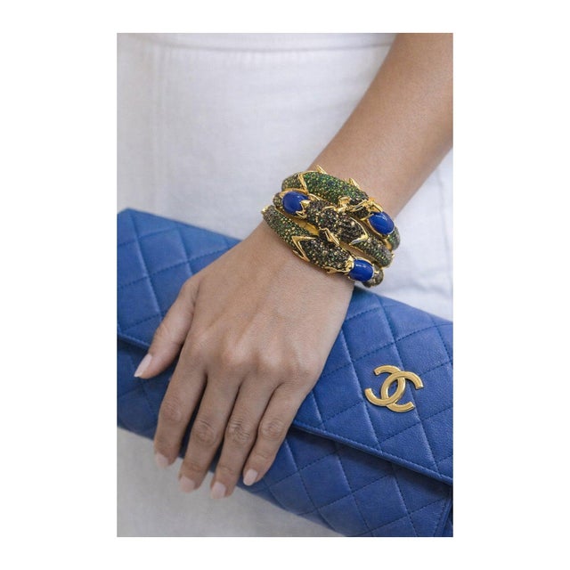 English Bochic ‘Capri’ Vintage Natural Ruby, Sapphire & Emerald Cuff In 18K Gold & Silve For Sale - Image 3 of 8