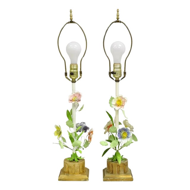 Vintage Italian Hollywood Regecy Painted Flower Iron Toleware Boudoir Lamps Pair For Sale