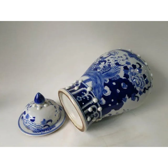 Chinese Blue and White Porcelain Ginger Jar With Birds & Flowers For Sale In Greensboro - Image 6 of 10