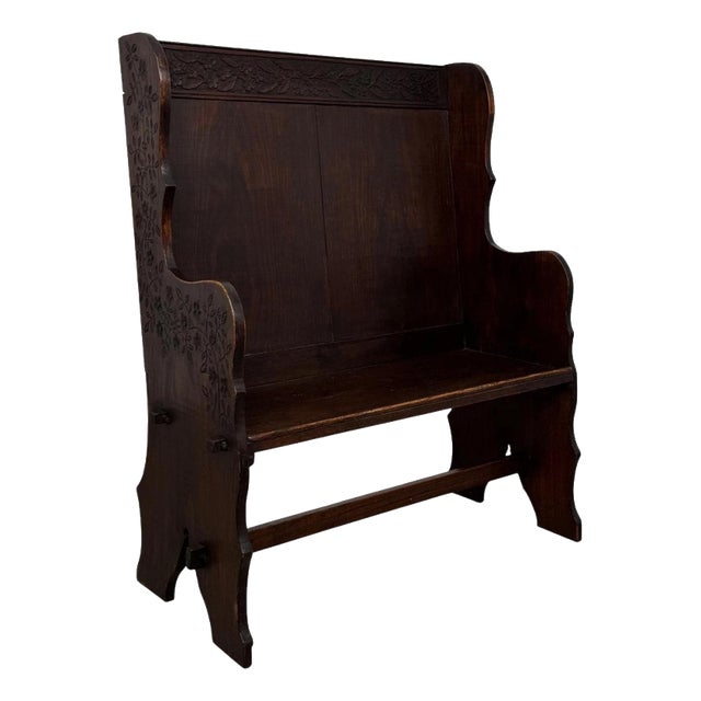 20th Century Edwardian English Carved Oak Settle Bench, 1890s For Sale