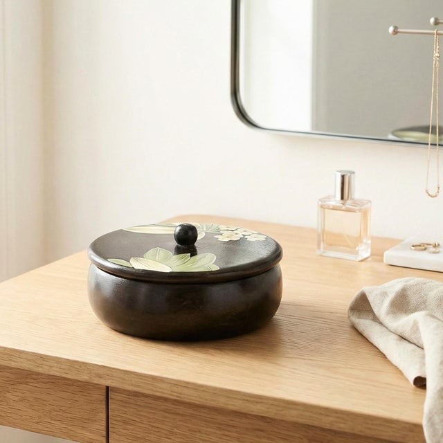 Far Pavilions 1970s Hand Painted Round Wooden Small Box With Lid | Floral Indian Artisan Jewelry Case | Decorative Tortilla Keeper | Unique Boho Gift for Women For Sale - Image 4 of 4