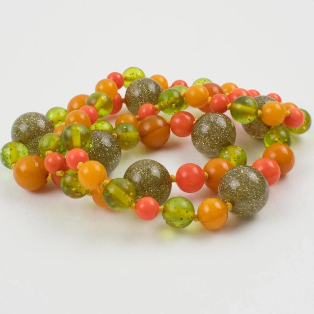Bakelite and Lucite Necklace Extra Long Shape Orange Green and Glitter Beads For Sale In Atlanta - Image 6 of 12