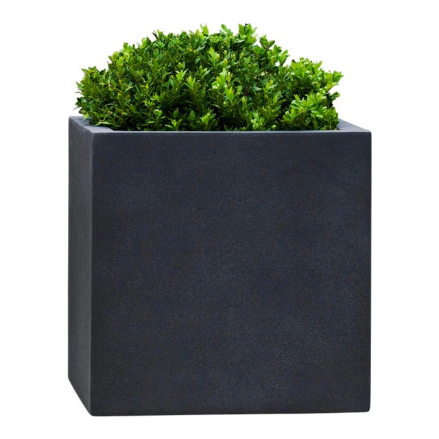 Farnley Planter 36x36, Lead Lite For Sale