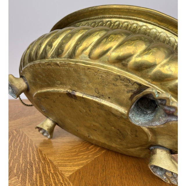Vintage Style Plant Pot in Brass For Sale - Image 16 of 18