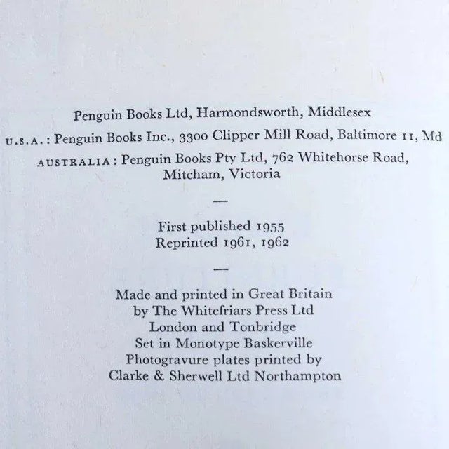 Vintage English Furniture Styles 1500-1830 by Ralph Fastnedge Book For Sale In Denver - Image 6 of 7