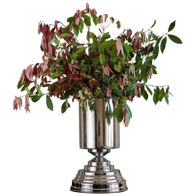 Silver Amphora Maxi Vase in Polished Aluminum by Caspal For Sale - Image 8 of 8