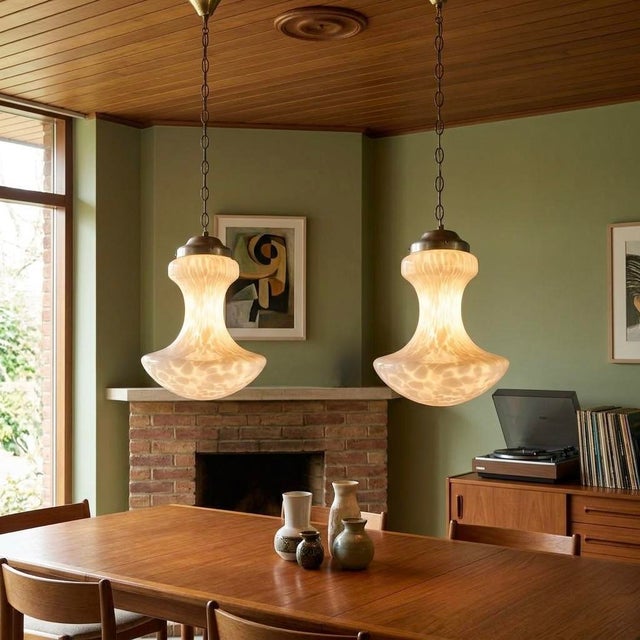 Ivory Rare Pair of Mid-Century Murano Glass Pendant Lamps by Carlo Nason for Mazzega, 1970s For Sale - Image 8 of 8
