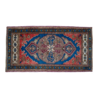 1970s Hand Knotted Small Oushak Rug Mini Rug Mat - 1'10" X 3'5" For Sale