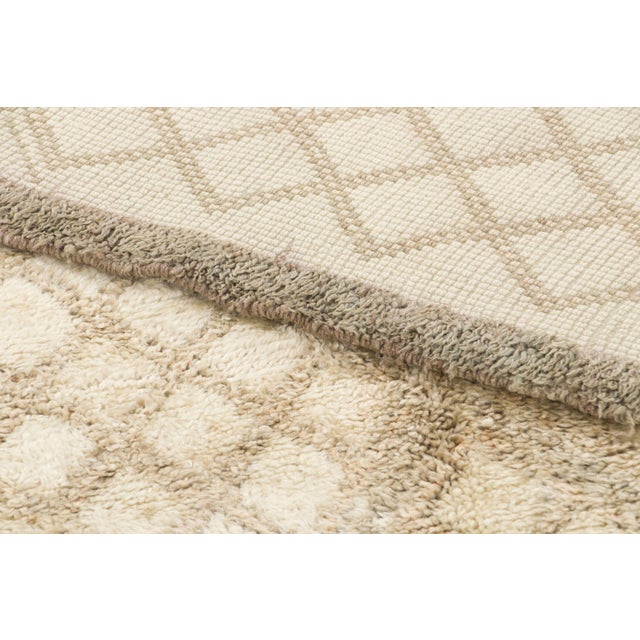 Textile Vintage Moroccan Berber Rug With Cream Diamond Lattice by Rug & Kilim, 1950-1959 For Sale - Image 7 of 9