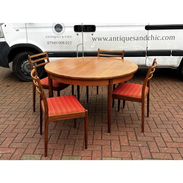 Mid-Century Modern Circular Extendable Dining Table and Chairs from G-Plan, Set of 5 For Sale - Image 6 of 17