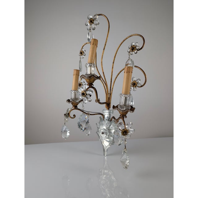 Large Italian Wall Light in Carved Crystal from Maison Baguès, 1950s For Sale - Image 4 of 10