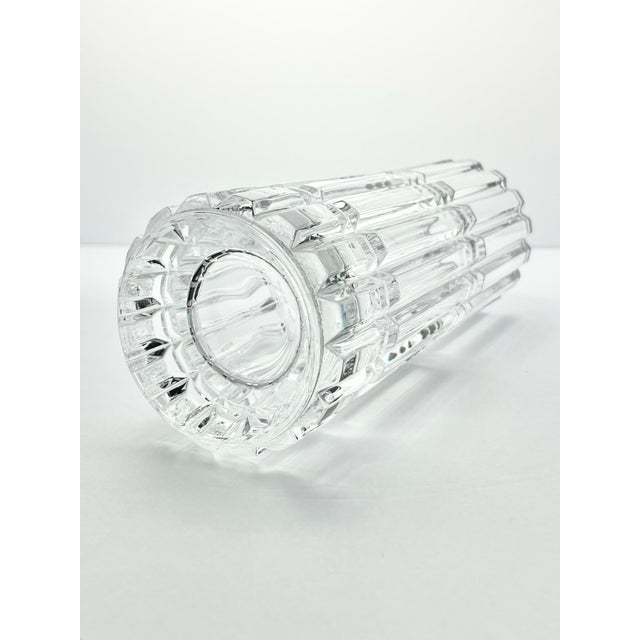 1990s Vintage French Contemporary Postmodern-Style Cylinder Column Cut Crystal Vase For Sale - Image 5 of 7