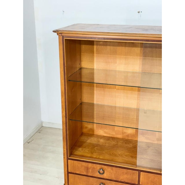 Vintage Display Cabinet in Birch, 1960s For Sale - Image 4 of 13