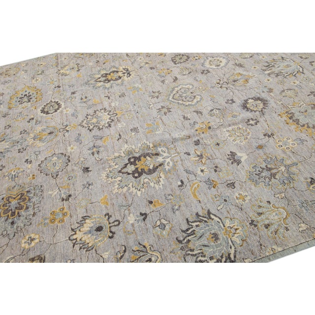 2010s Floral Modern Tabriz Handmade Indian Wool Rug in Gray by Apadana For Sale In New York - Image 6 of 7