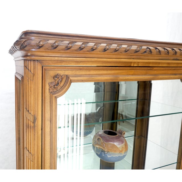 Italian Carved Wood Compact One Door Compact Vitrine Display Cabinet MINT For Sale - Image 6 of 15