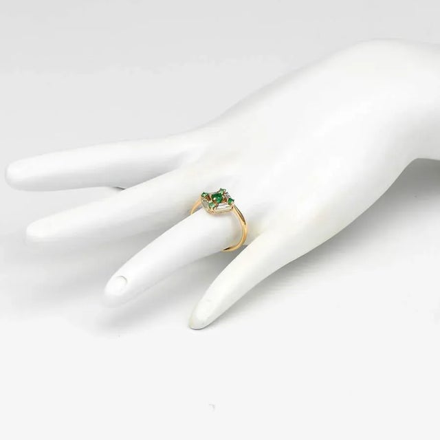 1970s 18KY Emerald(0.27) & Diamond(0.28) Geometric Ring, size 5.5 For Sale - Image 5 of 5