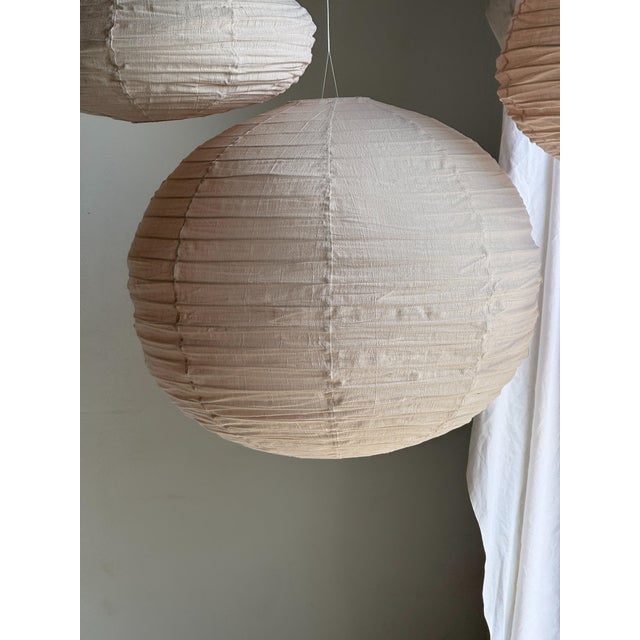 Japanese-Style Round Pink Rattan and Natural Linen Pendant Light For Sale - Image 12 of 18