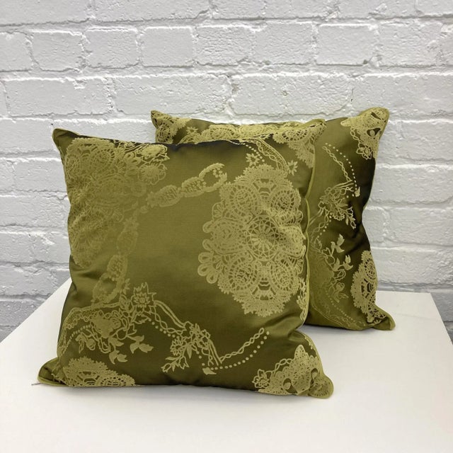 2000 - 2009 Contemporary Olive Green Flocked Pillows - Set of 2 For Sale - Image 5 of 5