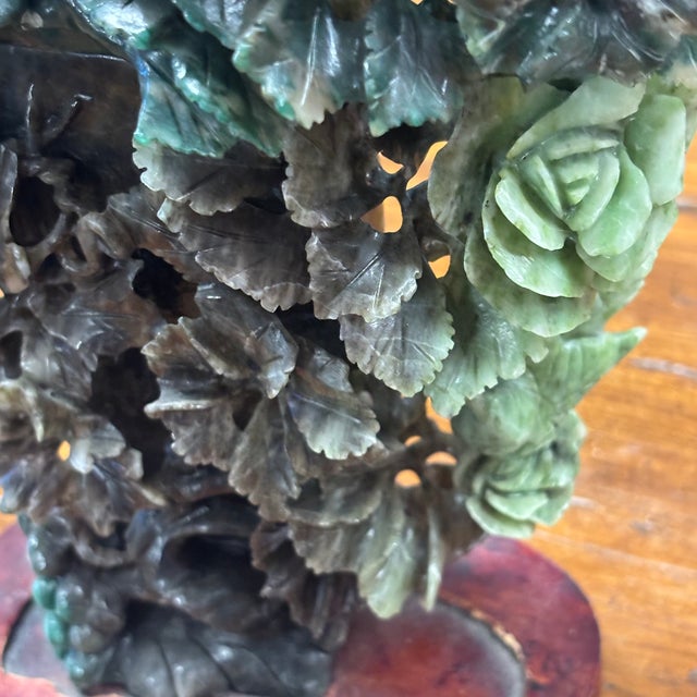 20th Century Chinese Art Jade Vase Sculpture, 1900 For Sale - Image 7 of 12