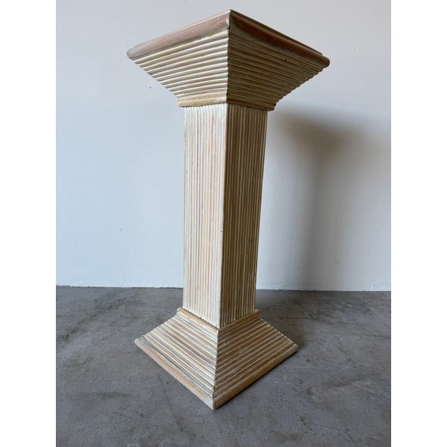Coastal 1980s Vintage Pencil Reed Rattan Pedestal Plant Stand – Coastal Organic Style For Sale - Image 3 of 11