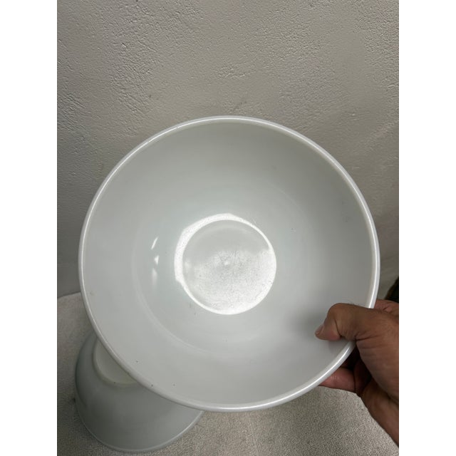 White 1950s Pyrex True Opal White Nesting Mixing Bowl Unmarked Milk Glass No Pattern For Sale - Image 8 of 9